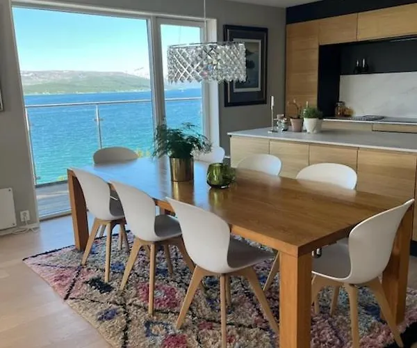 Penthouse Panorama *